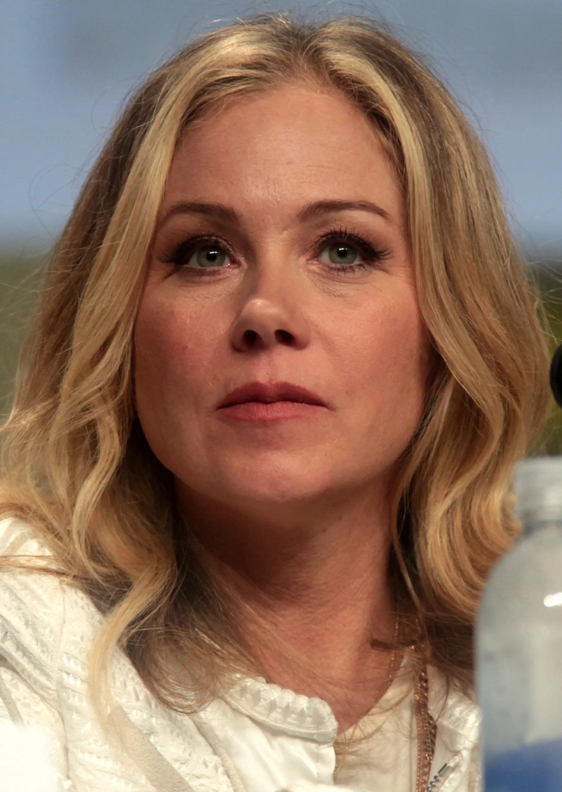 Christina Applegate reappears in video after four months of hospitalization