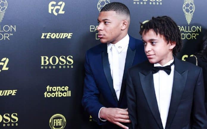 Kylian MbappÃ© son frÃ¨re Ethan signe un contrat aspirant Ã  PSG @ La Parisien