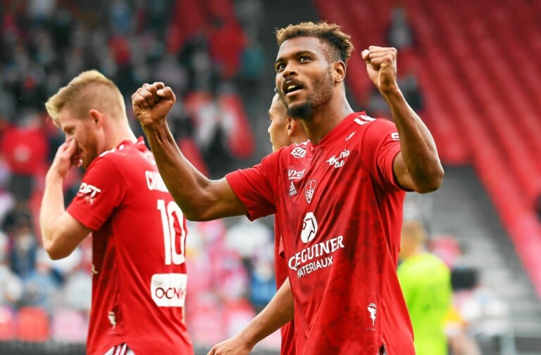 Brest: « Mon truc est de bien finir les saisons », Steve Mounié sur ses galères en clubï¿¼