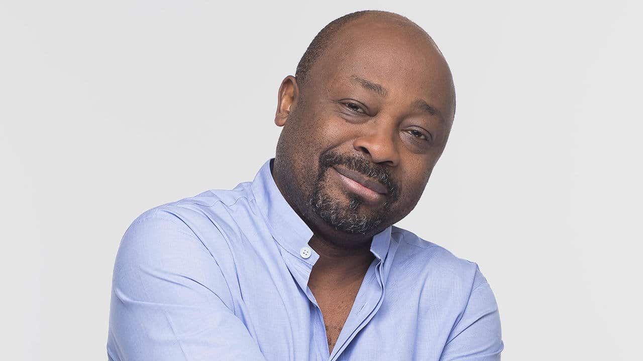 Alain Foka, L’animateur-producteur sur RFI est l’une des étoiles incontestées de la « radio mondiale » et une figure de proue de la diaspora africaine.
