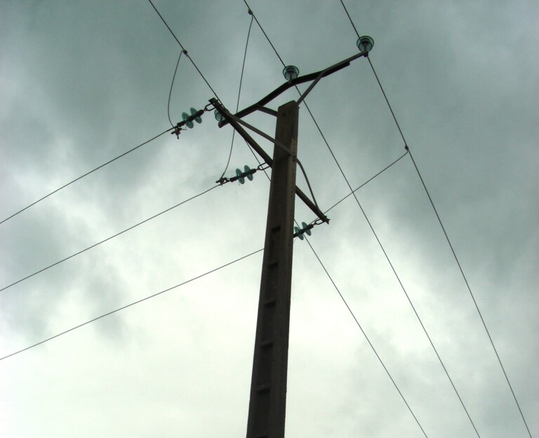 Un cÃ¢ble Ã  haute tension