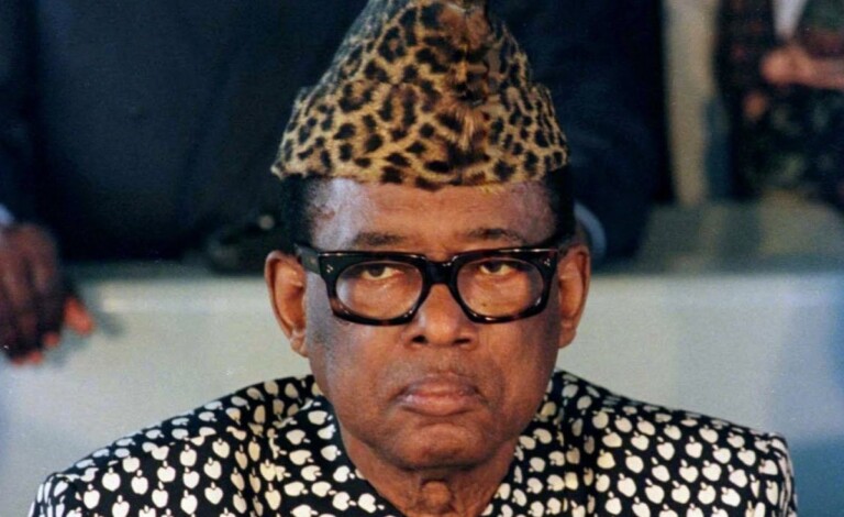 Joseph-DÃ©sirÃ© Mobutu naÃ®t en octobre 1930 dans la province de la Mongala, dans le nord de ce qui est encore le Congo-belge. Il va se sommÃ© par la suite MarÃ©chal Mobutu Sese seko Kuku Ngbendu Waza banga.