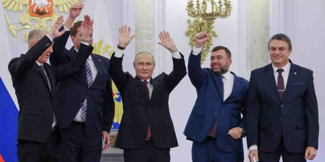 Ce vendredi 30 septembre 2022, Vladimir Poutine a officiellement signé les décrets de rattachement de quatre régions d'Ukraine à la Russie