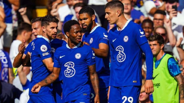 Des joueurs de Chelsea qui cÃ©lÃ¨bre un but en Premier League