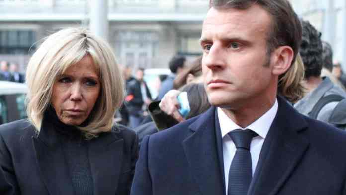 Brigitte et Emmanuel Macron @supergrands-parents.fr