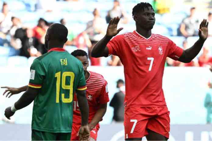 Breel Embolo refuse de célébrer son but contre le Cameroun lors de la Coupe du monde 2022