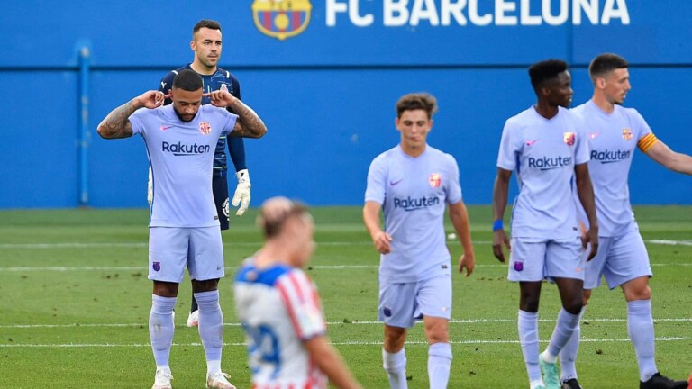 Des joueurs du BarÃ§a qui cÃ©lÃ¨brent un but