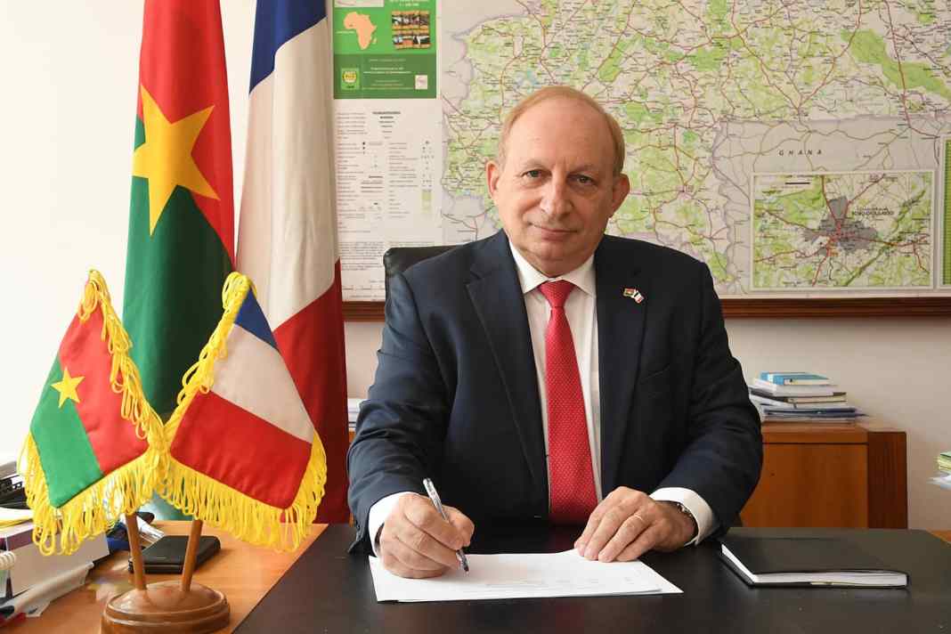 Le Quai d'Orsay a annoncé jeudi 26 janvier avoir rappelé l'ambassadeur de France au Burkina Faso, Luc Hallade pour 