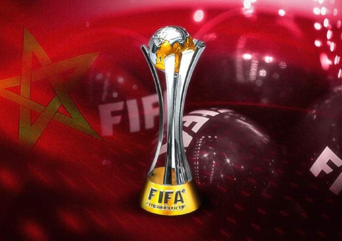 Le trophée de la Coupe du Monde des Clubs de la shoppingmode FIFA