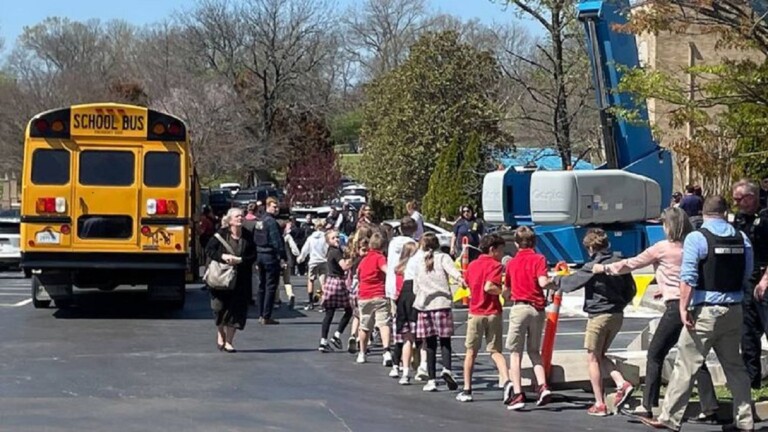 fusillade dans une Ã©cole Ã  Nashville