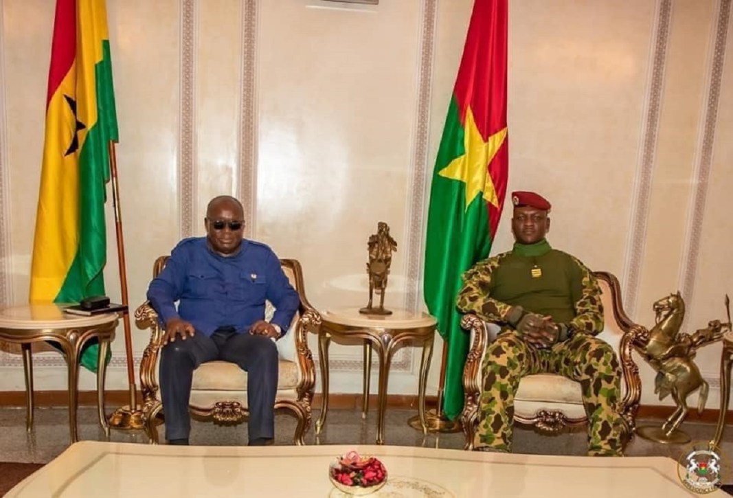 Le Président ghanéen Nana AKUFO-ADDO est arrivé ce mercredi 10 mai 2023 pour une visite d'amitié et de travail à Ouagadougou. Il a été accueilli à l'aéroport par le Chef de l'Etat, le Capitaine Ibrahim TRAORE.