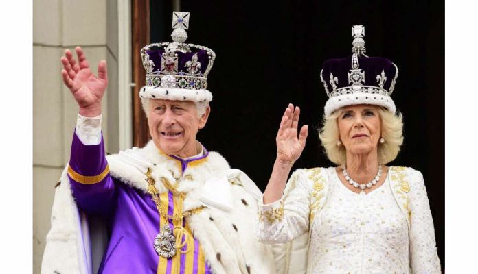 Charles III est devenu roi du Royaume-Uni et de 14 pays du Commonwealth, du Canada à l’Australie en passant par la Jamaïque, en septembre à la mort de sa mère Elizabeth II, à l’âge de 96 ans.