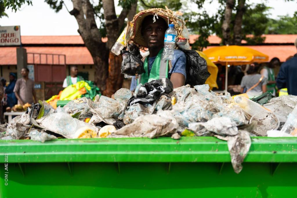 JME 2023 au Bénin: l'OIM en campagne contre la pollution plastique à Zongo