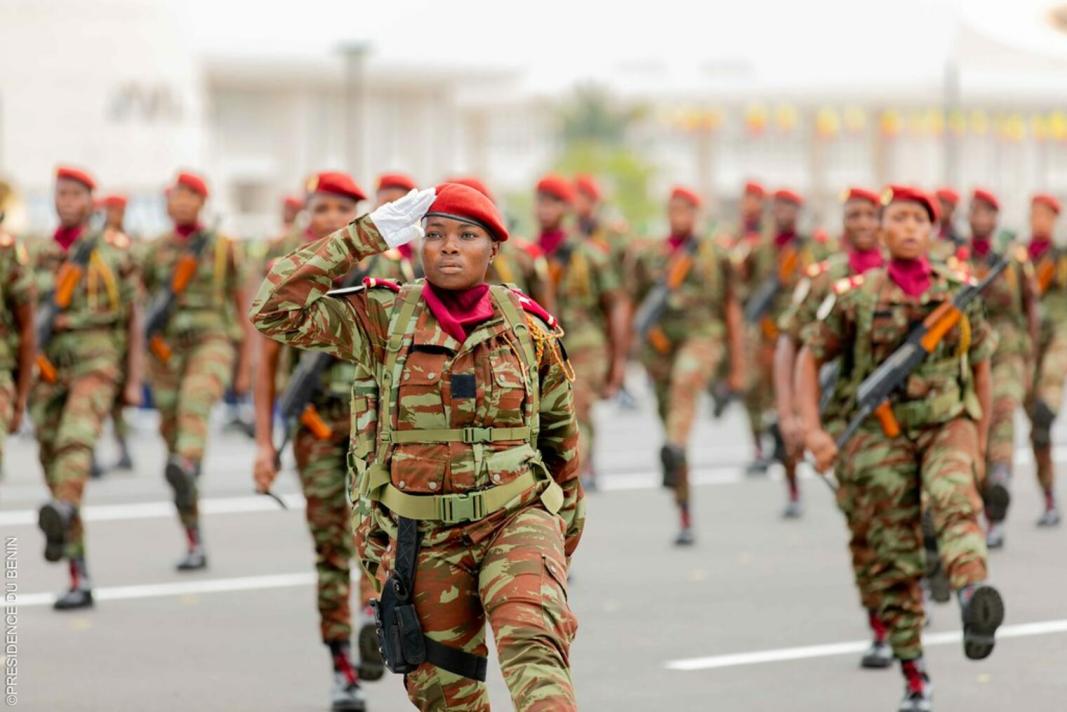 Un peloton de la Garde nationale lors d'un défilé militaire