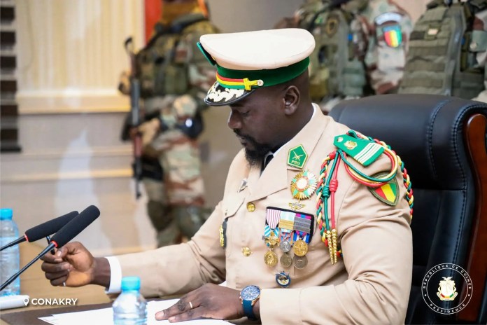 Le président de la transition de la Guinée, Colonel Mamadi Doumbouya