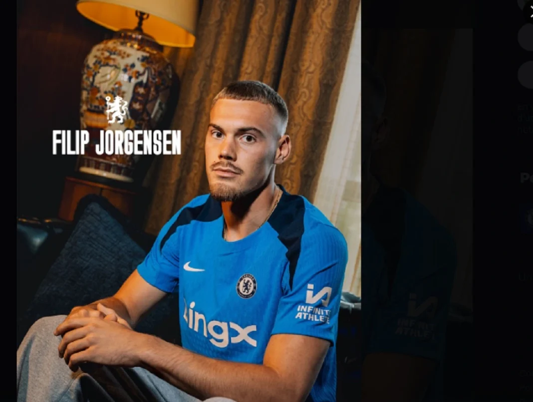 Le gardien de but de Chelsea, Filip Jorgensen