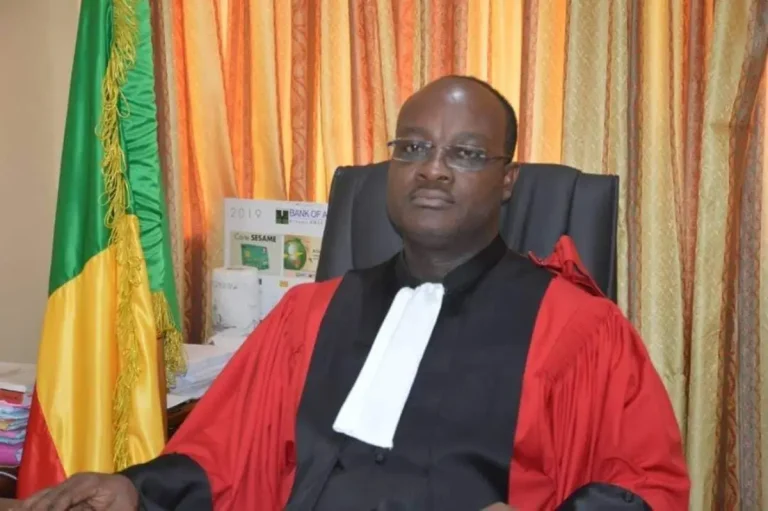 Bénin: 49 personnes invitées par l’Agent Judiciaire du Trésor pour le retrait d’une pièce les concernant