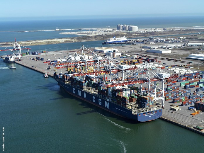 Port de Dunkerque en France