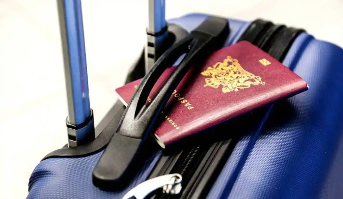 passeport biométrique à puce intégrée @ Vie associative