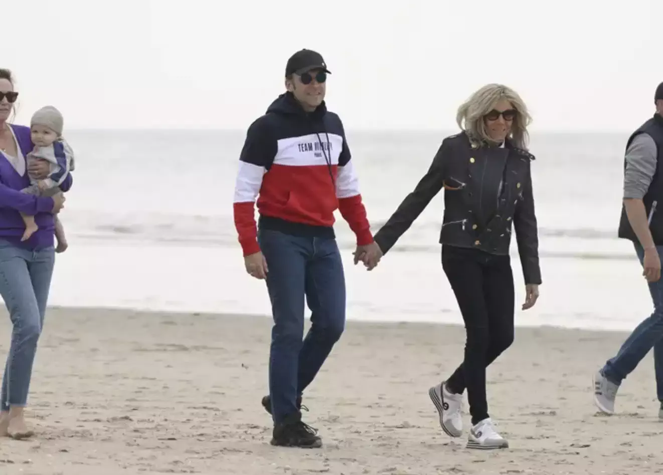 Edi Rama accueille Brigitte et Emmanuel Macron en basket (1)