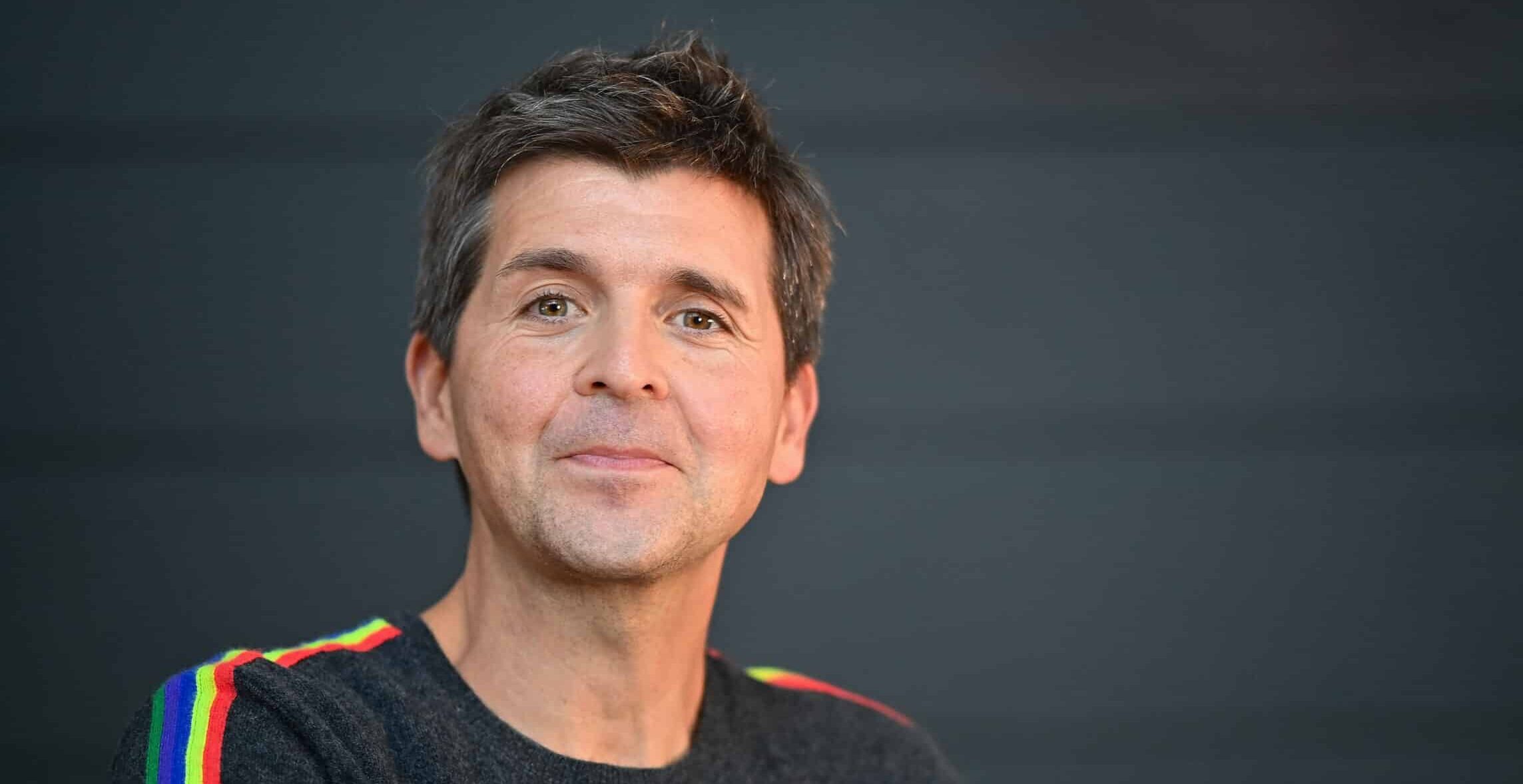 Thomas Sotto hospitalisé après une lourde chute à vélo, le journaliste absent de RTL plusieurs jours