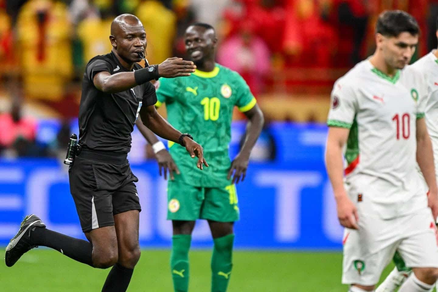 Sénégal accuse le Maroc de tentative d&rsquo;espionnage et fustige l&rsquo;arbitre de la finale