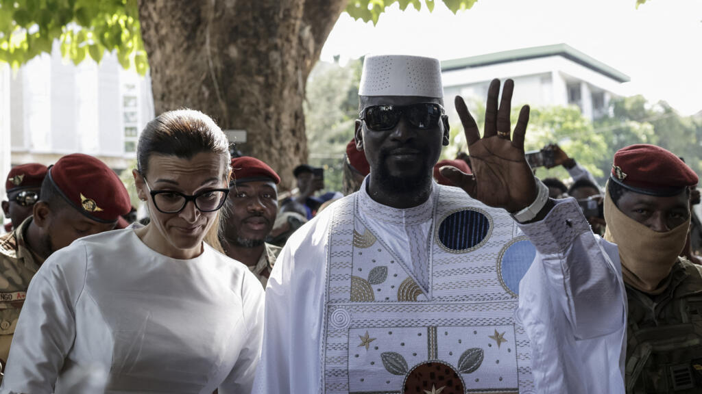 Guinée: début des consultations en vue de créer un grand parti pro-chef de l'État