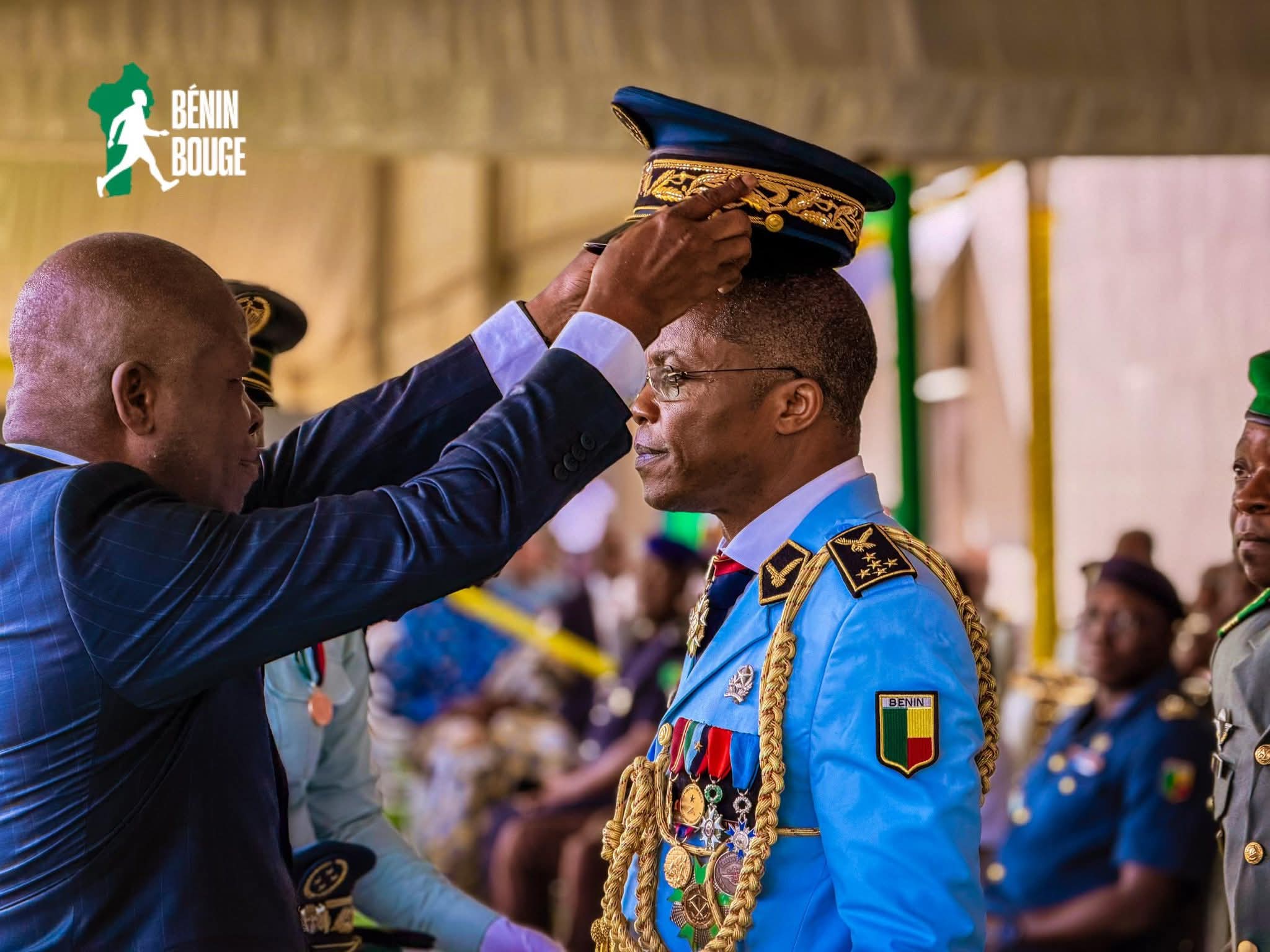 Forces armées béninoises: Bertin Bada élevé au grade de général d’armée aérienne