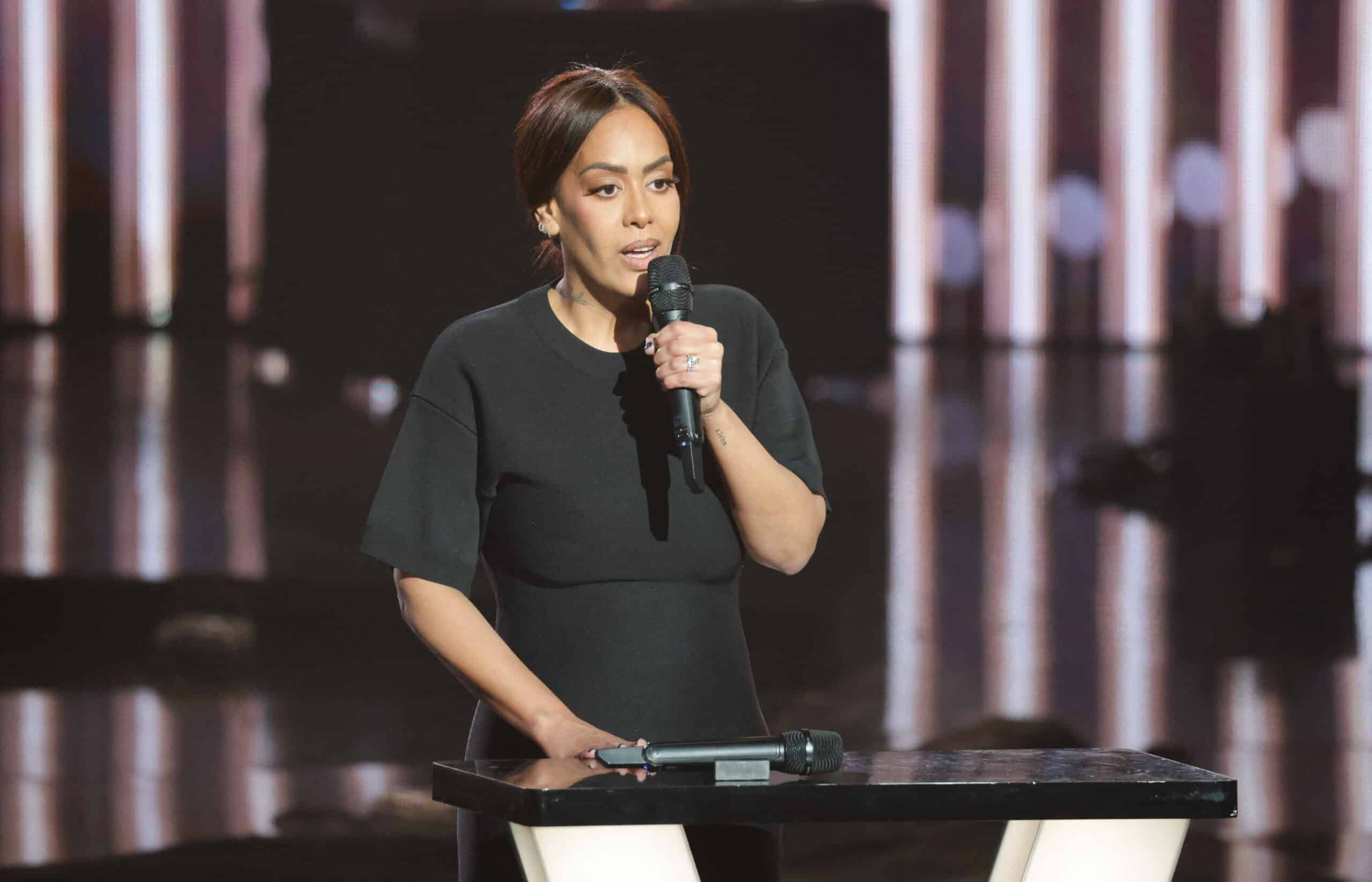 Amel Bent : financièrement, en galère ?
