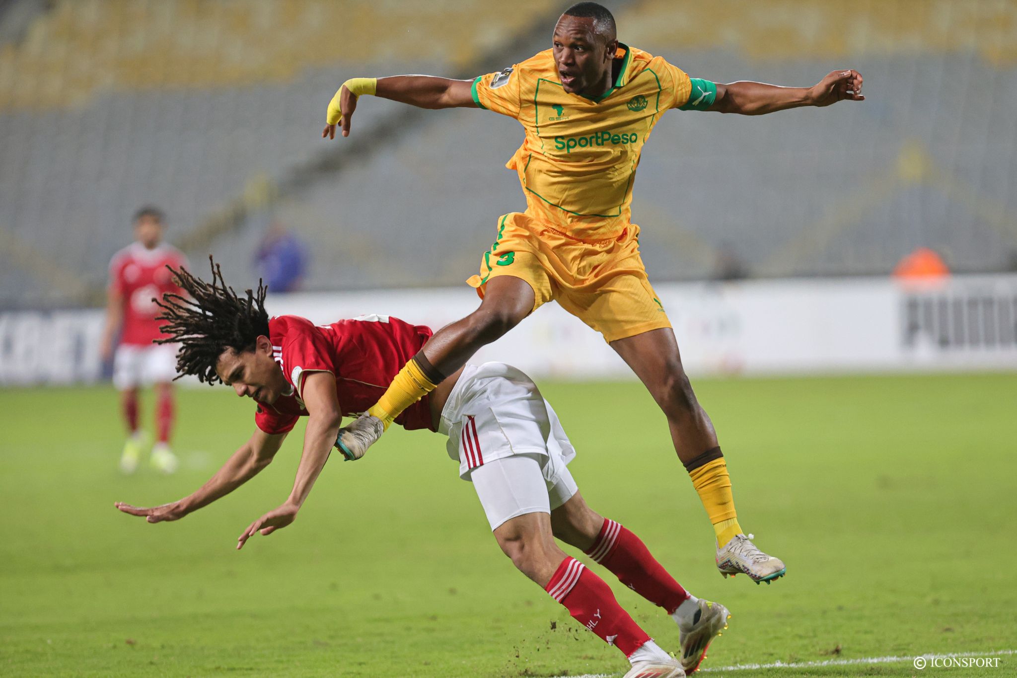 LDC CAF : Young Africans prend l’avantage à la pause face à la JS Kabylie (1-0)