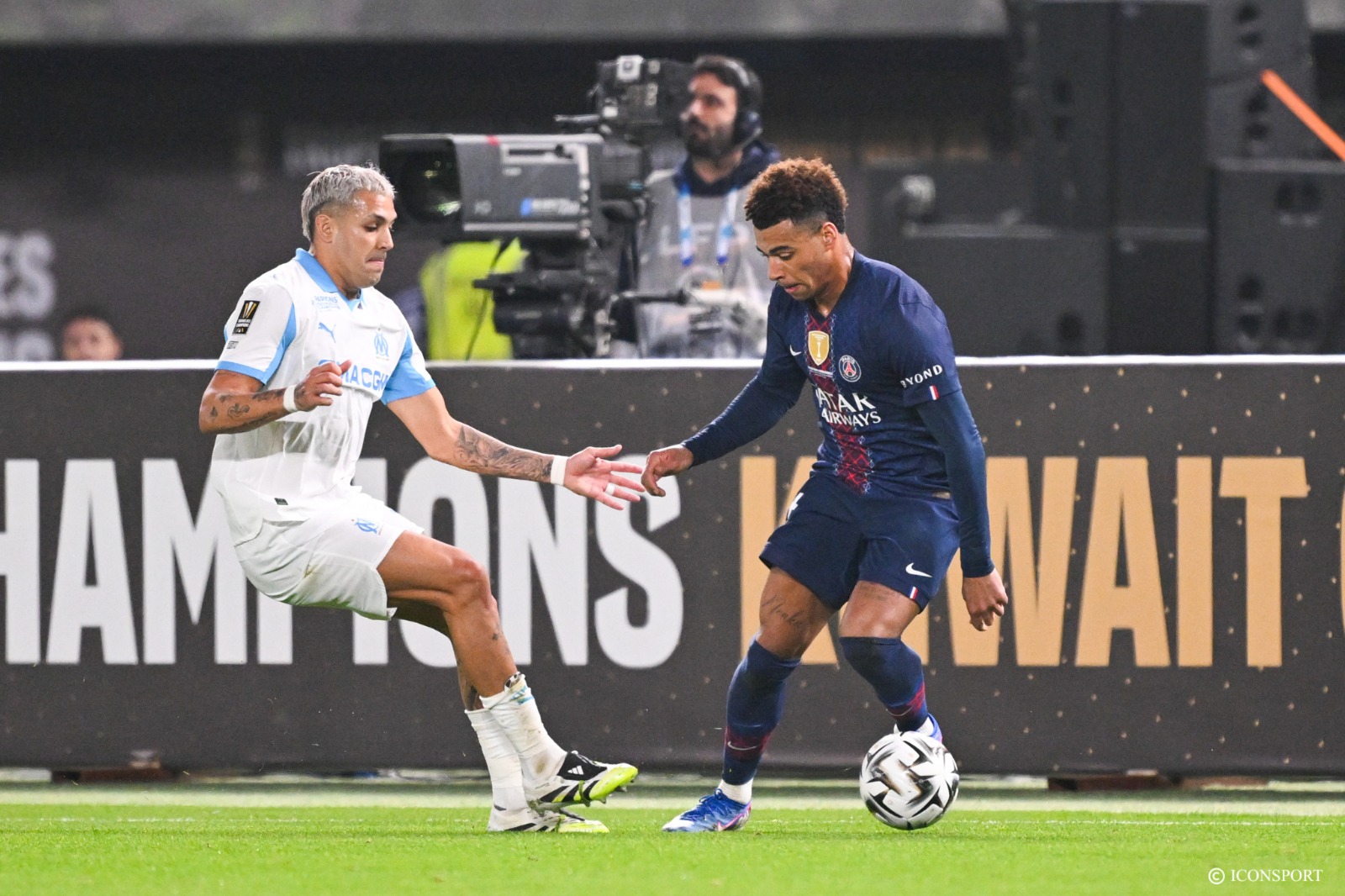 LFP désigne l&rsquo;équipe arbitrale du Classique PSG-OM (J21) de Ligue 1