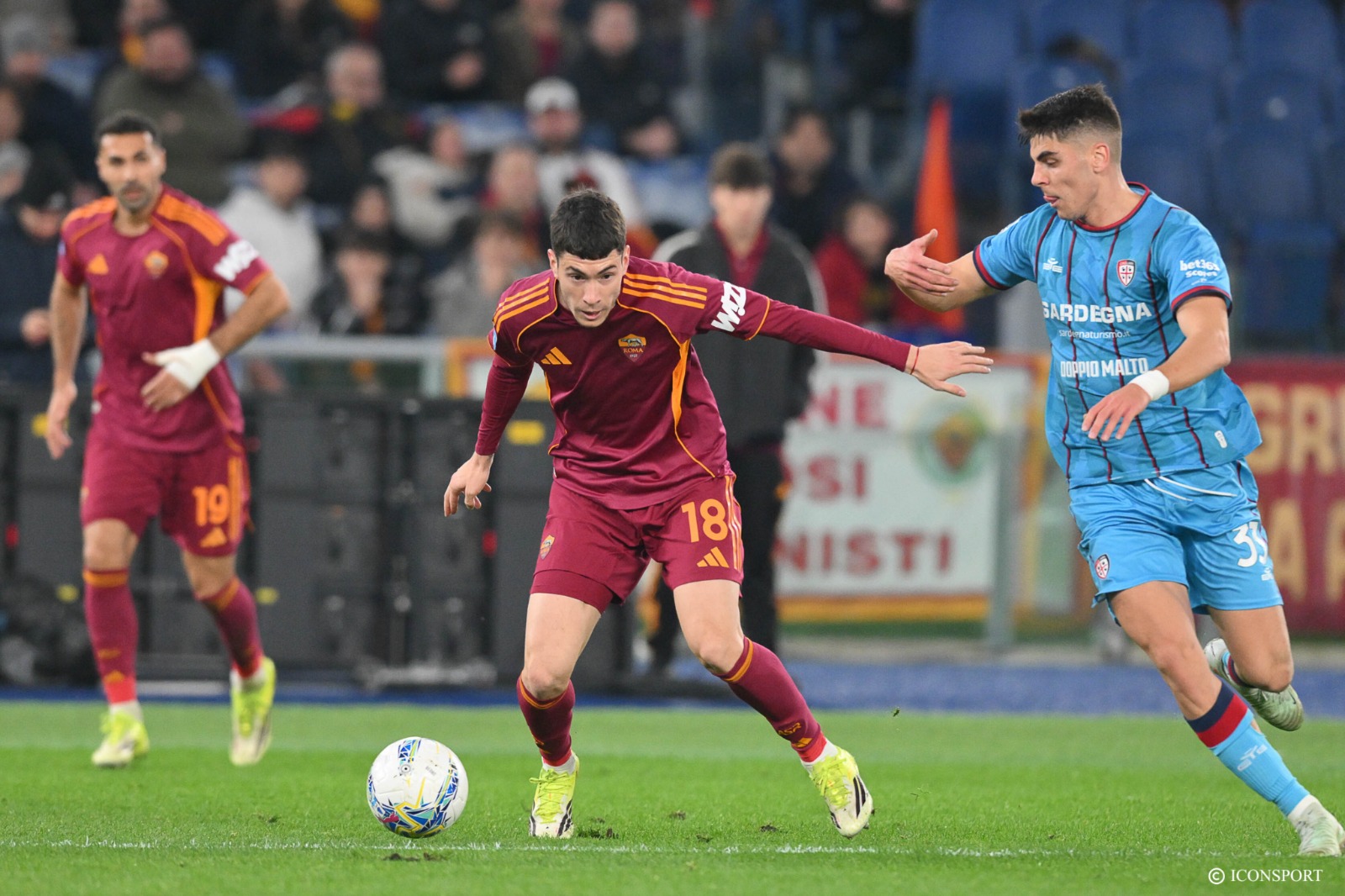 Série A J24 : l&rsquo;AS Roma bat Cagliari et met la pression sur la Juventus