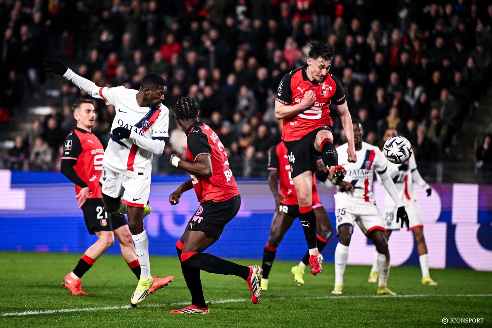 Ligue 1 (J22) : Brice Samba (Rennes) et Ousmane Dembélé (PSG) réagissent après Rennes-PSG