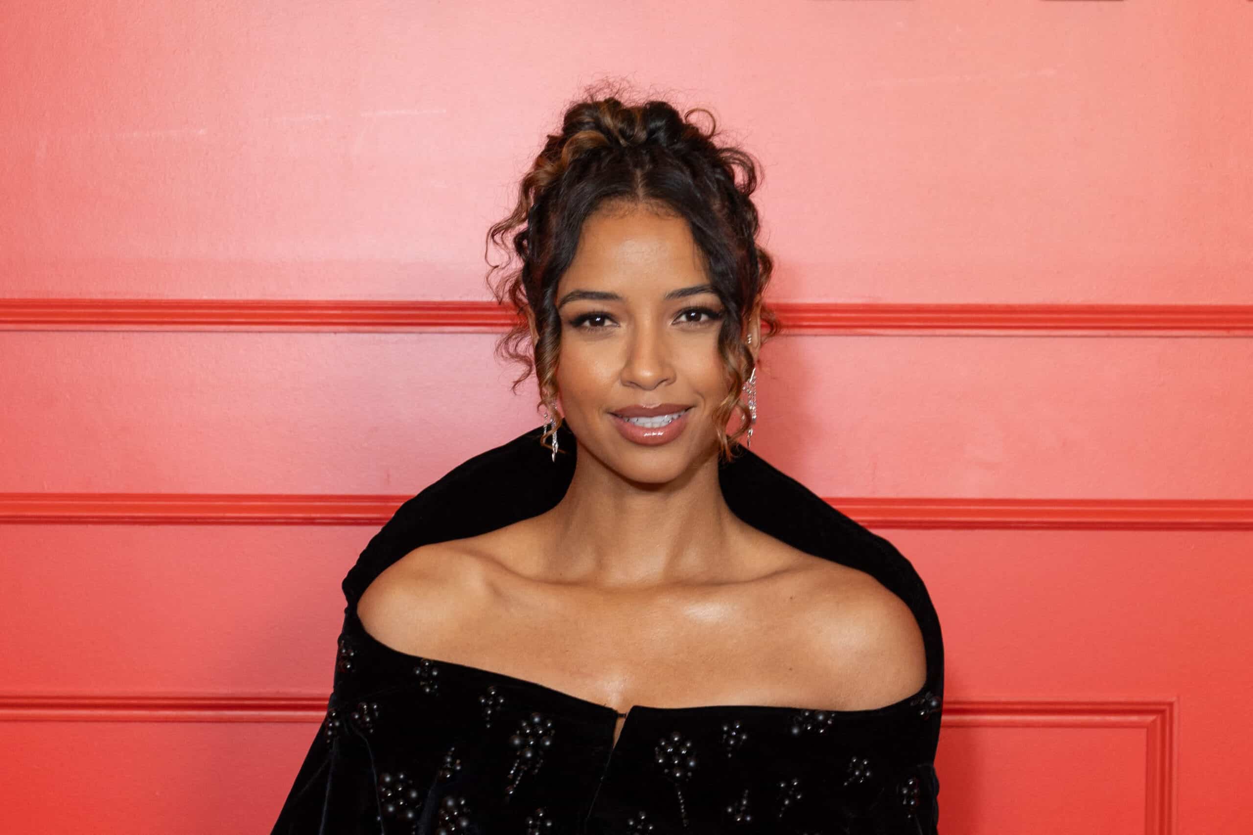 Qui est Flora Coquerel, Miss France 2014 ?