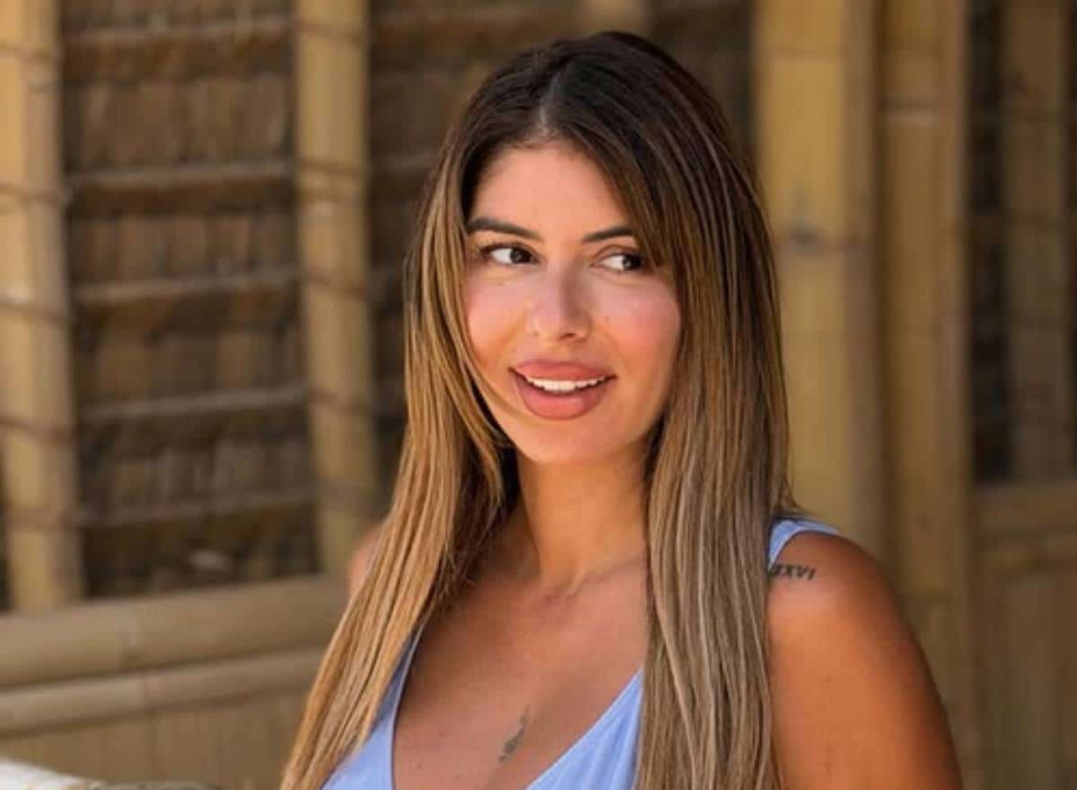 Sarah Lopez enceinte : non pas un mais deux bébés !