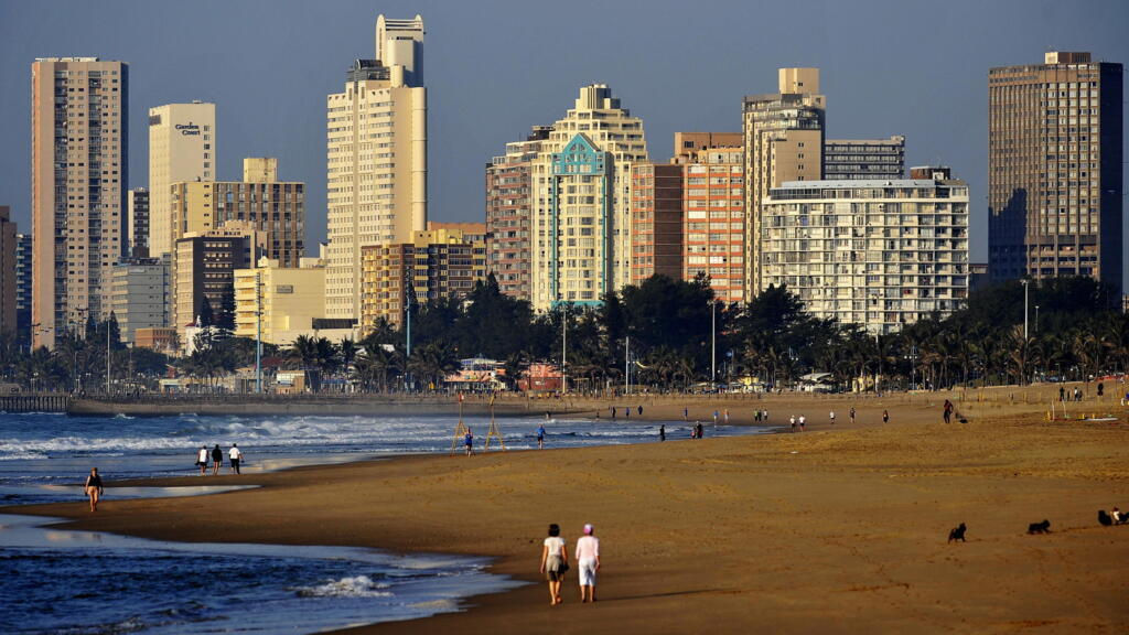 Afrique du Sud: à Durban, les très coûteuses statues de Mandela et Tambo font grincer des dents