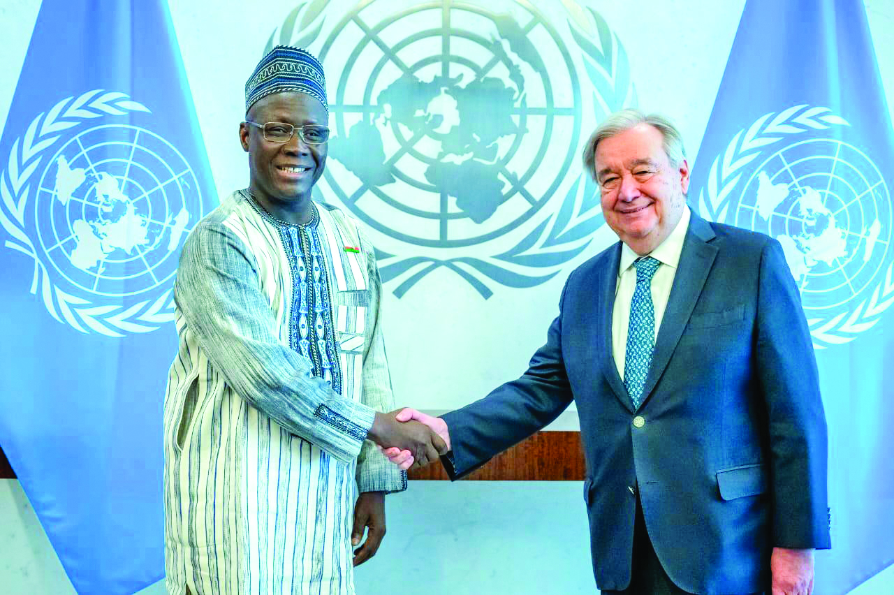 Nations unies: le nouvel ambassadeur du Burkina présente ses lettres de créance à Antonio Guterres