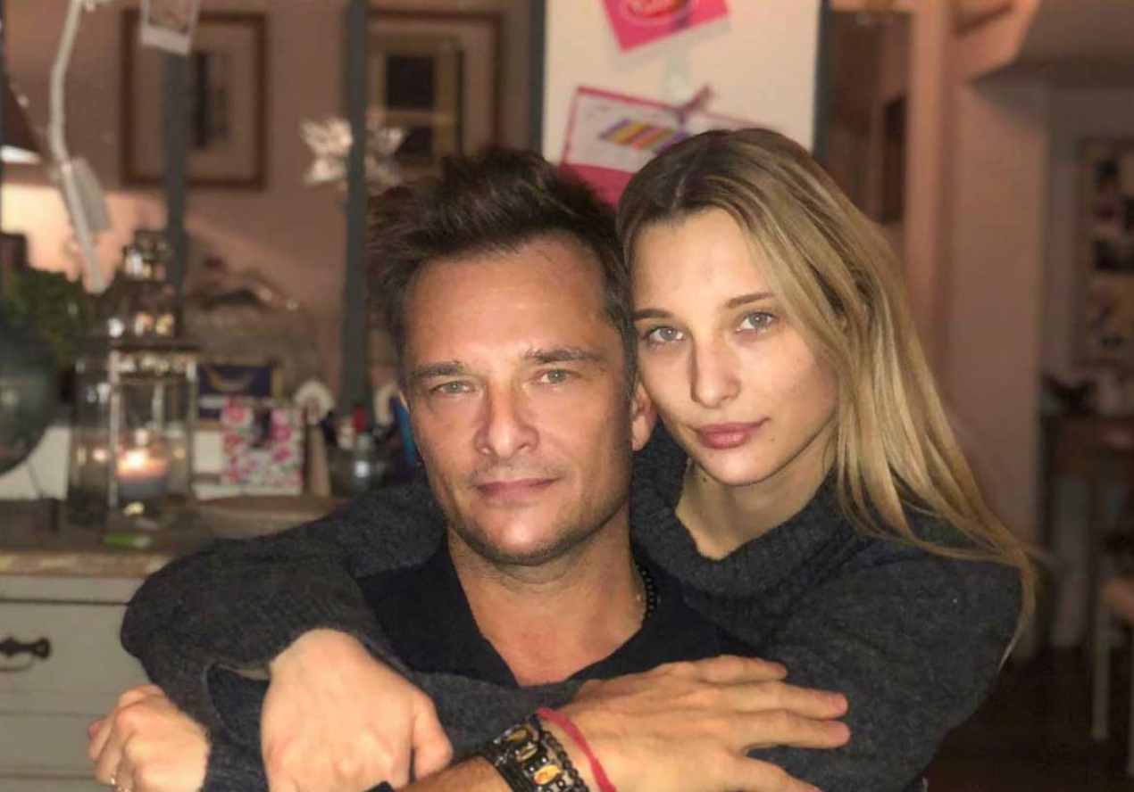 David Hallyday enflamme Monaco… mais un détail attire tous les regards : sa fille Ilona Smet au cœur de l’attention