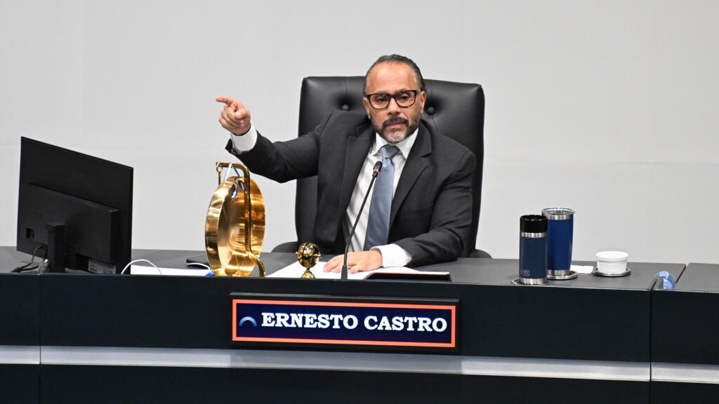 Le Salvador adopte la prison à vie pour les mineurs criminels