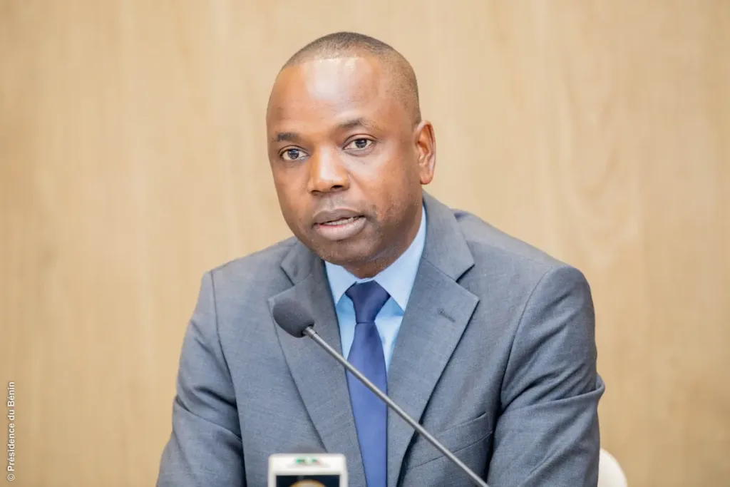 Aristide Médenou, Ministre de l’Économie et des Finances, chargé de la coopération